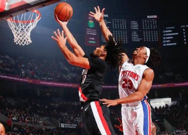 九游会官网 21分逆转惨遭翻盘！开拓者不敌活塞全怪他，三大“罪行”惹怒球迷