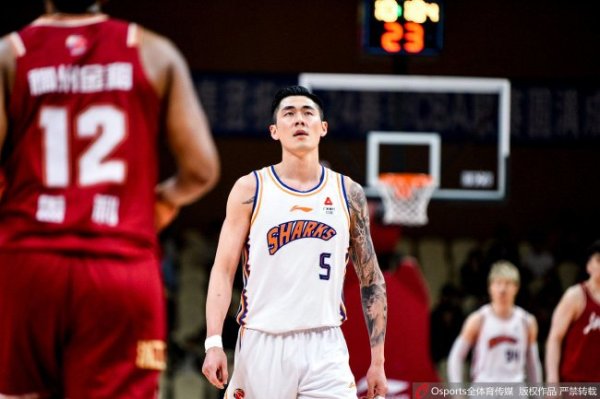 九游会 李弘权18+7上海6人上双力克浙江 总比分1-1